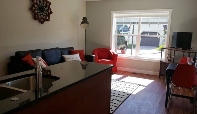 TC Condo Near Front Street | Beaches + Wine Country