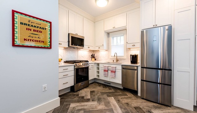 The Herringbone Suite 5 at Union Pier Summer House