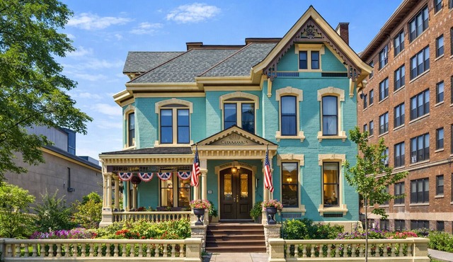 The Kalamazoo House Downtown Hotel & Suites