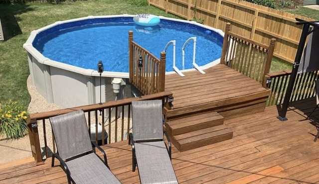 The McKinley House-Walk to ND, Pool, Hot Tub Apple TV & Music