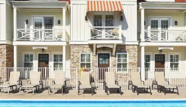 The Nantucket: Spacious 5br Retreat Sleeps 15 | Pool, Hot Tub, Free Golf, Private Patio, Near Lake Michigan