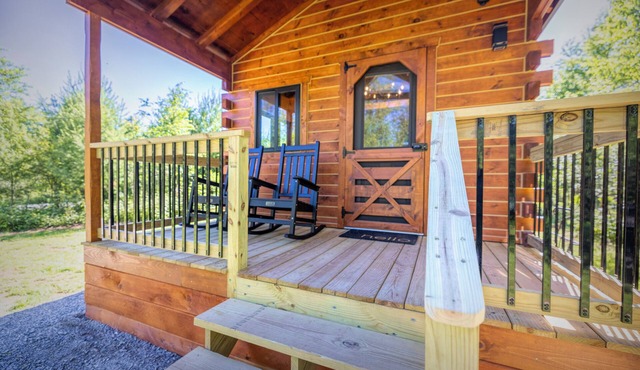 The Pines – New! – Menominee River Tiny Cottage