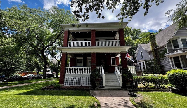This 2 bedroom 2 bathroom elegantly furnished home is ready for all your needs. Featuring a primary bedroom suite, TV room, dining room, and additional sitting areas.