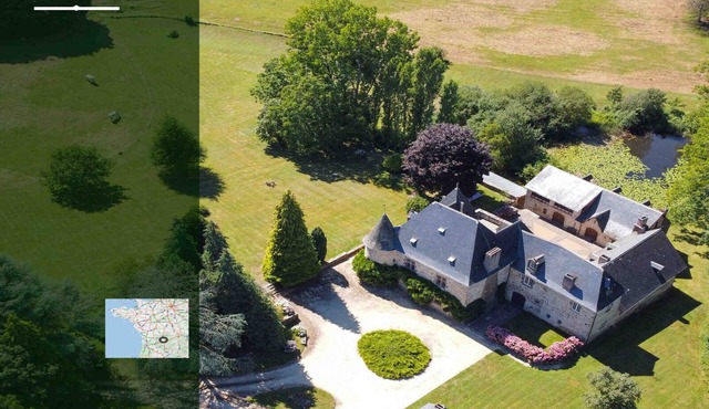 This magnificent, spacious château can accommodate 23 people in 10 rooms. in Beyssac