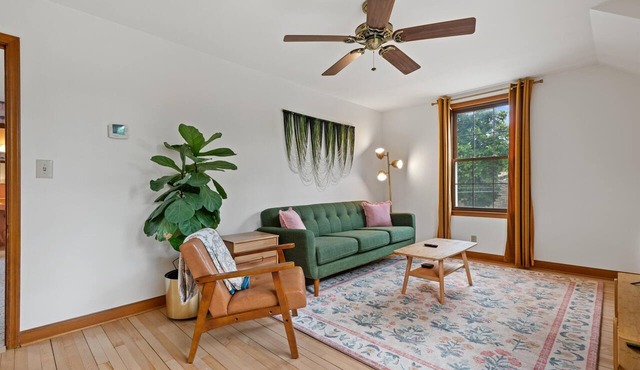 Tosa Farmhouse Guesthouse Upper Duplex
