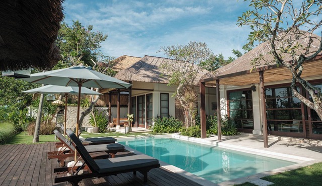 Tranquil three bedrooms villa forest view in Jimbaran