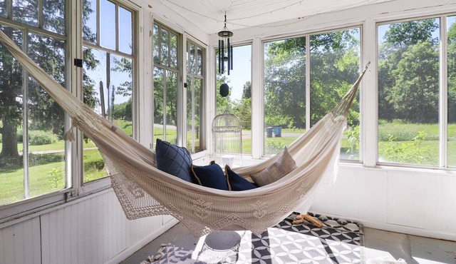Unplug and Escape every day life at The Mill House in Three Oaks