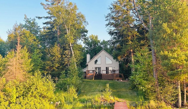 Up North Cottage on Summit Lake! Pontoon negotiable!