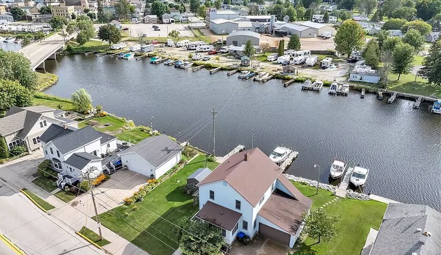 Upper River House Waterfront Getaway on Ahnapee River with Dock Boat Slip Wifi