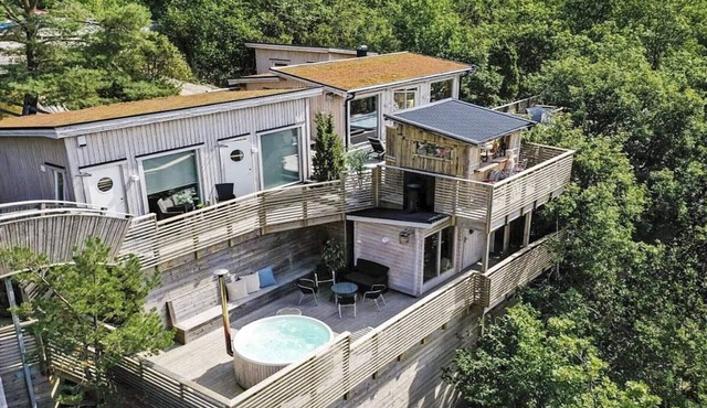 Vacation home with free breakfast