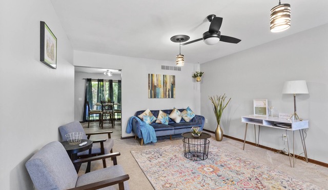 Vibrant Home Near Beaumont Troy, Henry Ford Hospital & GM