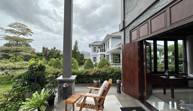 Villa Luang Prabang, entire place w/Garden, ideal for Groups/Families up to 8Pax