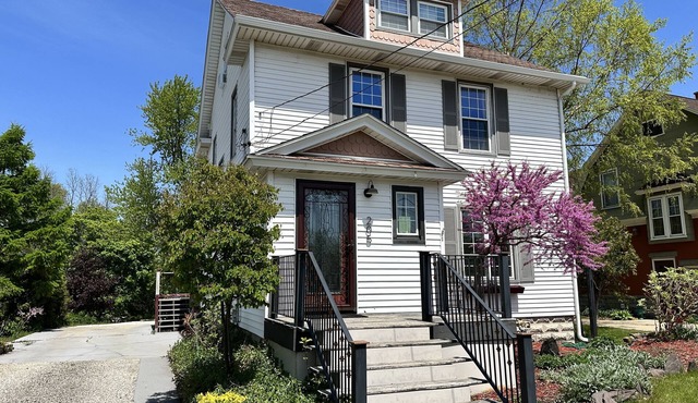 Welcome to Dacha! Long term winter rental now available!