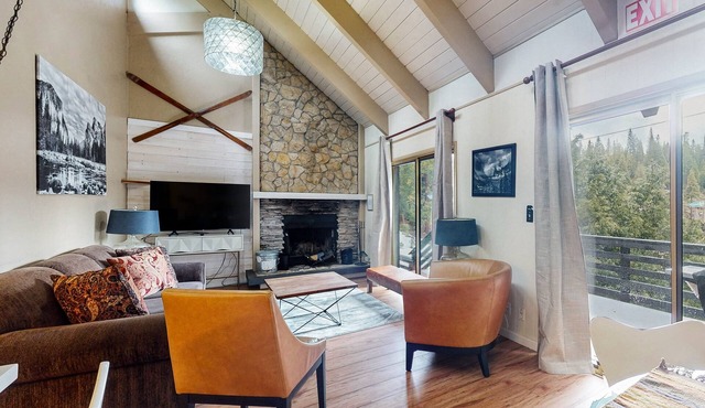 Wilderness upgraded duplex with wood fireplace, balcony, & shared EV charger