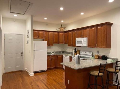 Wine Country Nest | 1BR Near Lake Michigan