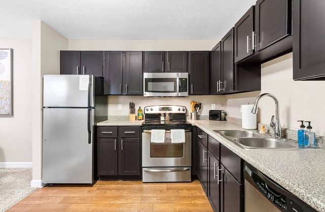 Kasa | Family Friendly 2BD + Near Chocolate Factory | South Bend