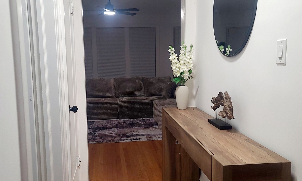 South Shore Apartment | A 3-bedroom, 2-bathroom residence that provides ample space and comfort.