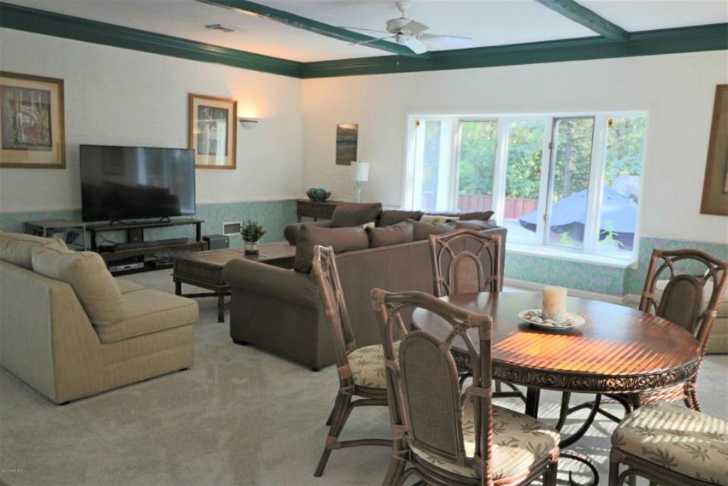 Photo of Livingroom in Sister Lakes