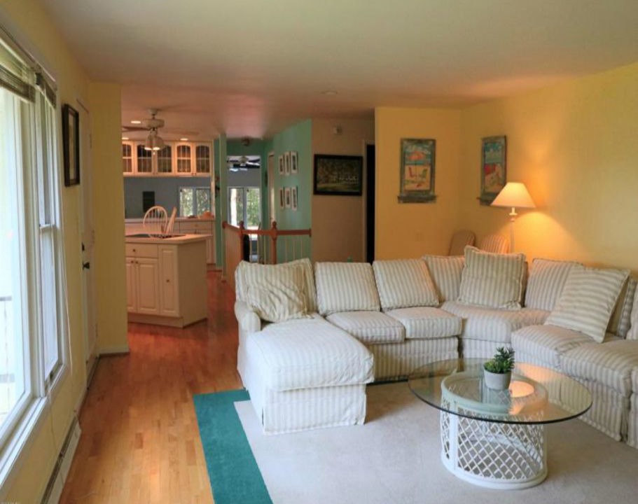 Photo of Livingroom in Sister Lakes