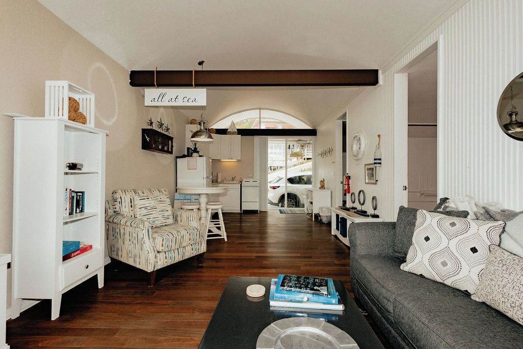 Photo of Livingroom in Saugatuck