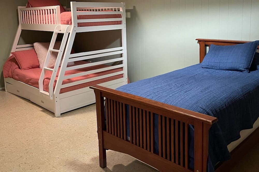Photo of Bedroom in Mishawaka
