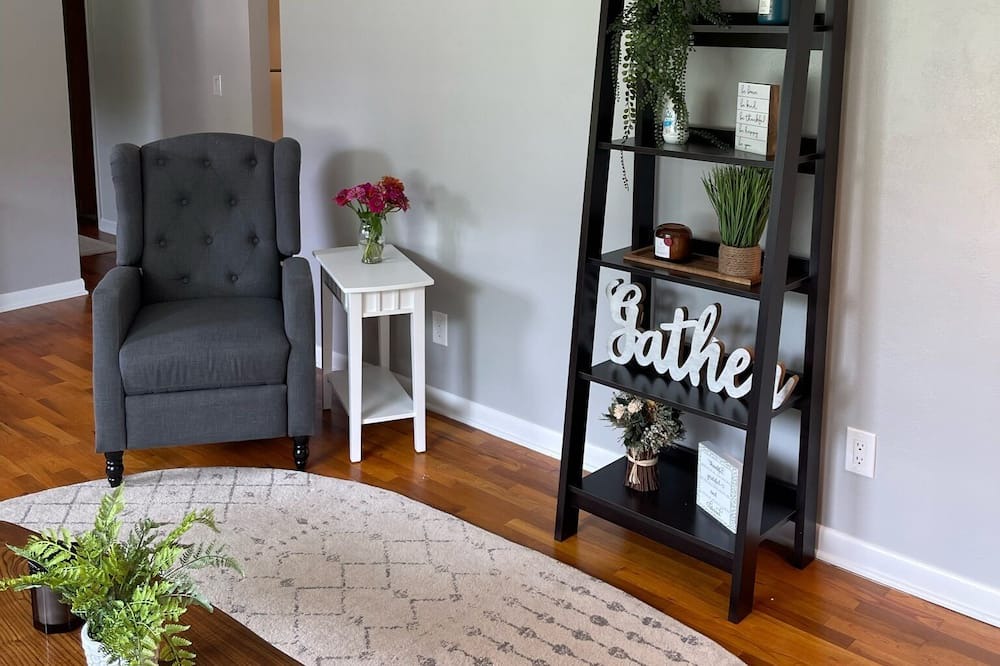 Photo of Livingroom in Mishawaka