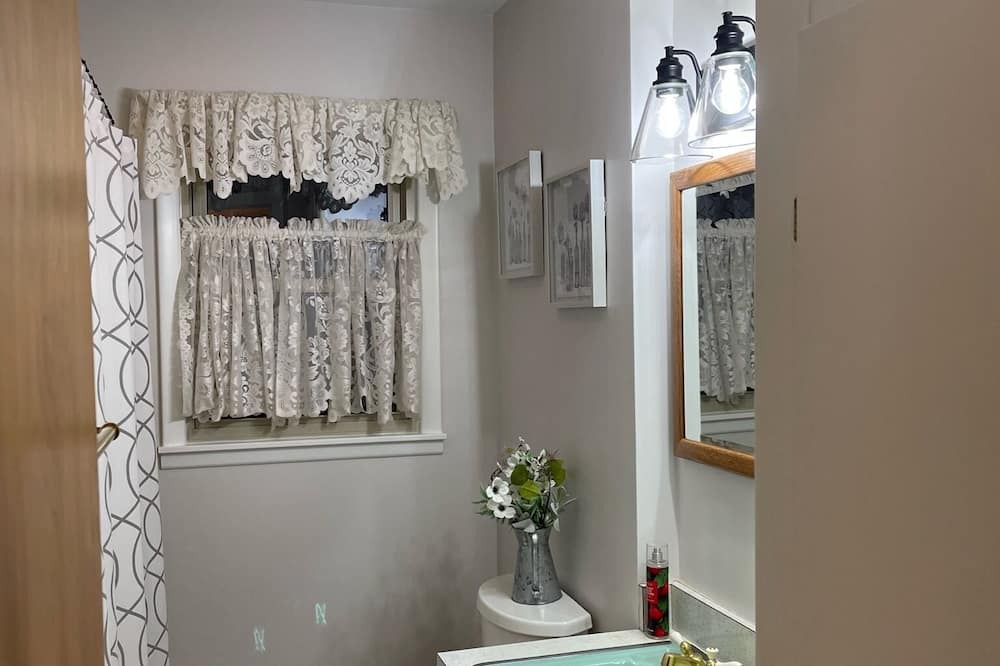 Photo of Bathroom in Mishawaka