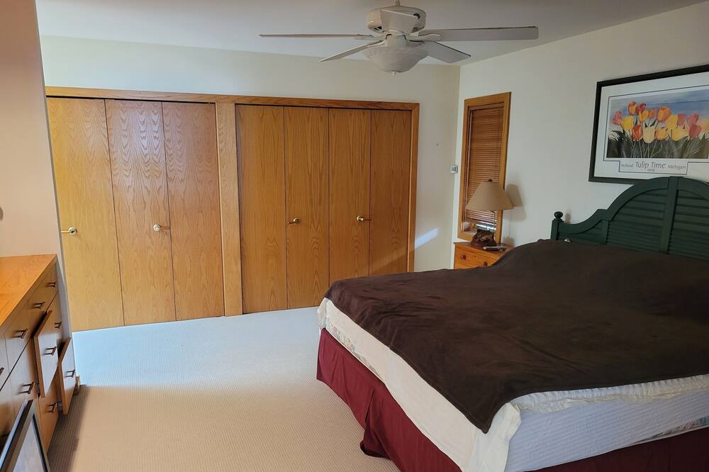 Photo of Bedroom in South Gull Lake