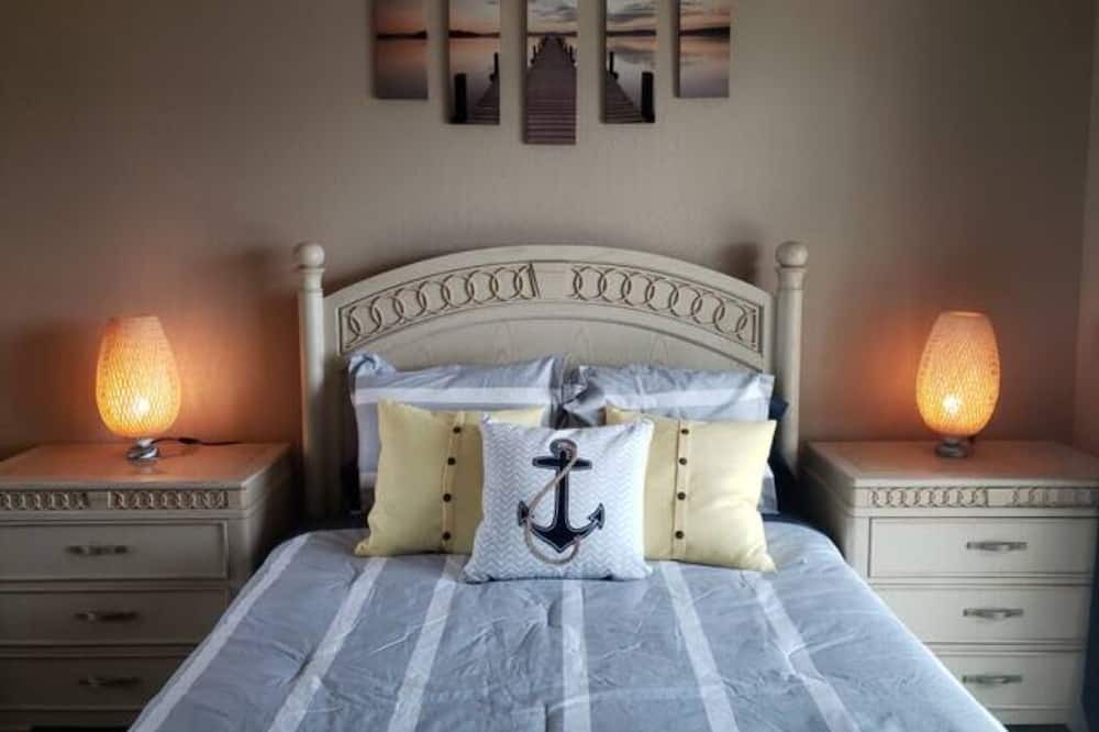 Photo of Bedroom in Pewaukee