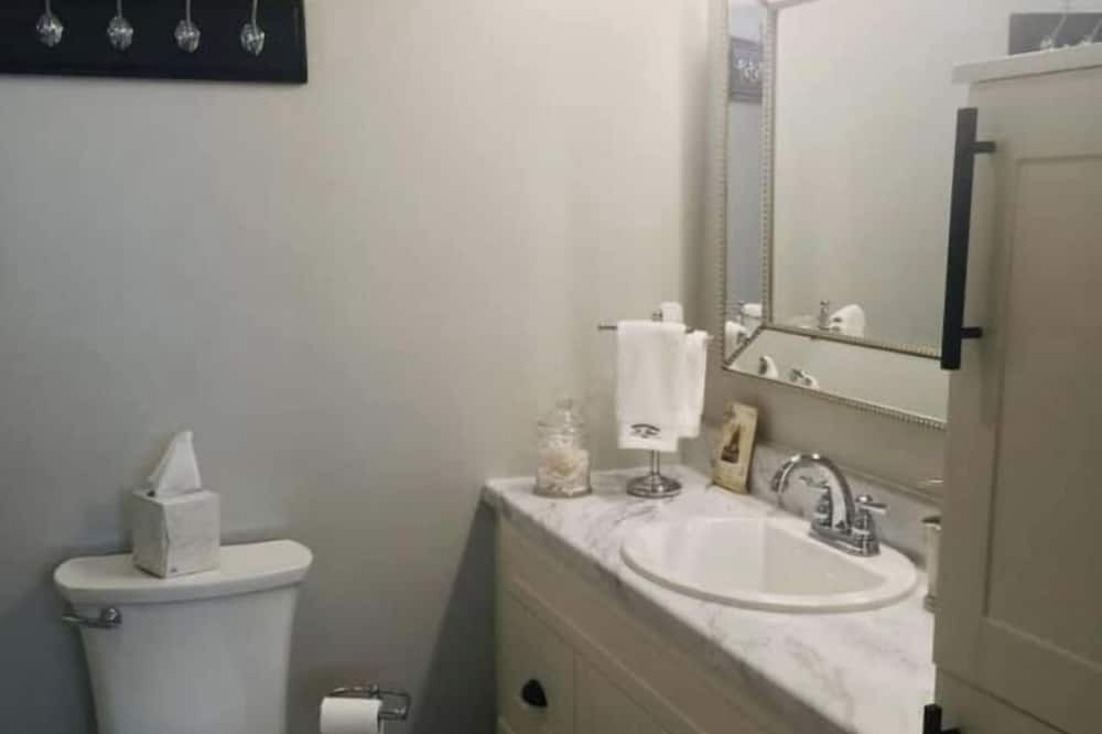 Photo of Bathroom in Orleans