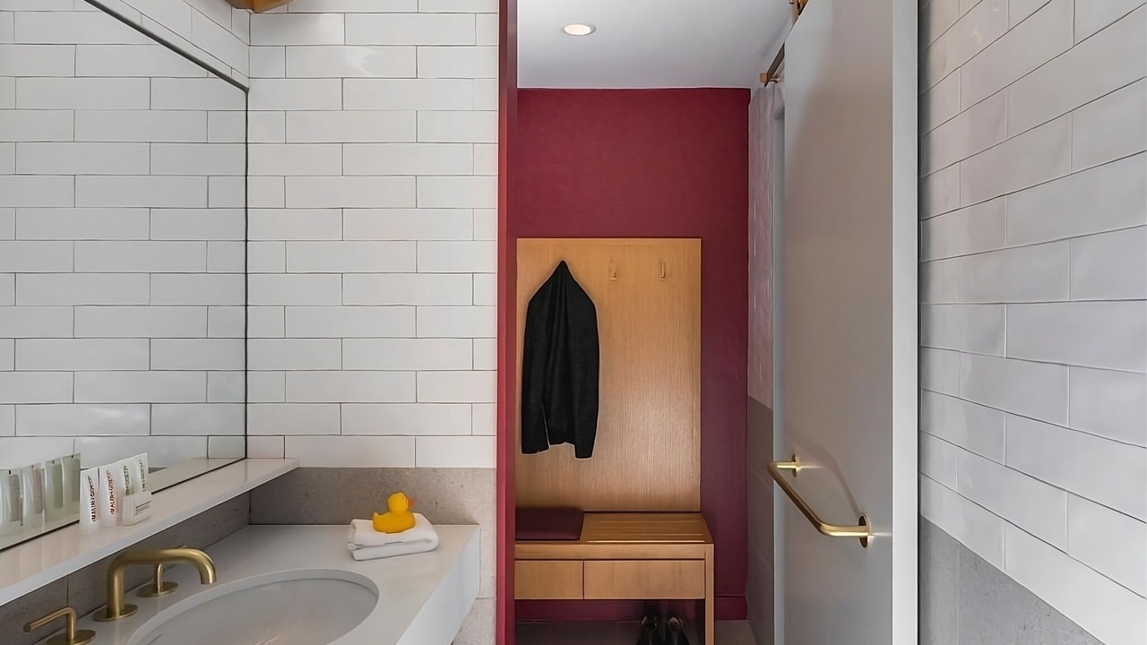 Photo of Bathroom in Downtown Chicago