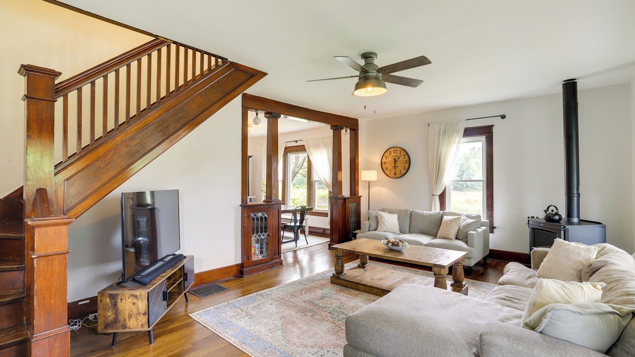 Photo of Livingroom in Benton Harbor
