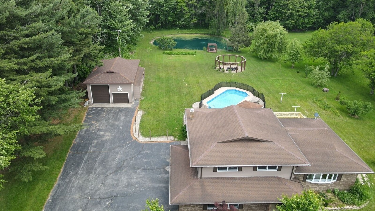 Photo of Outdoor in Bridgman