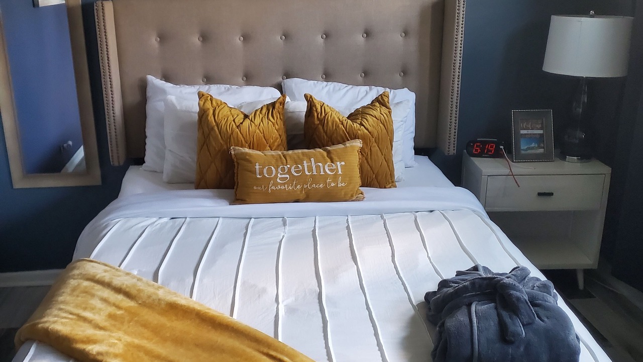 Photo of Bedroom in East Hazel Crest