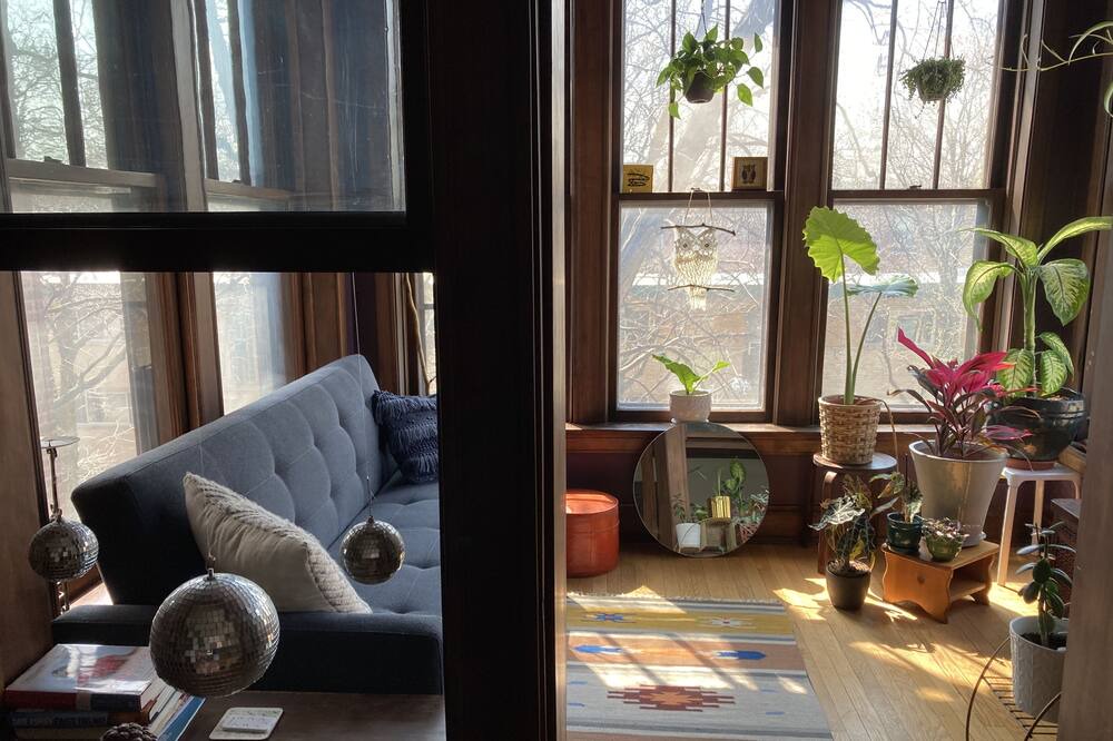 Photo of Livingroom in Uptown