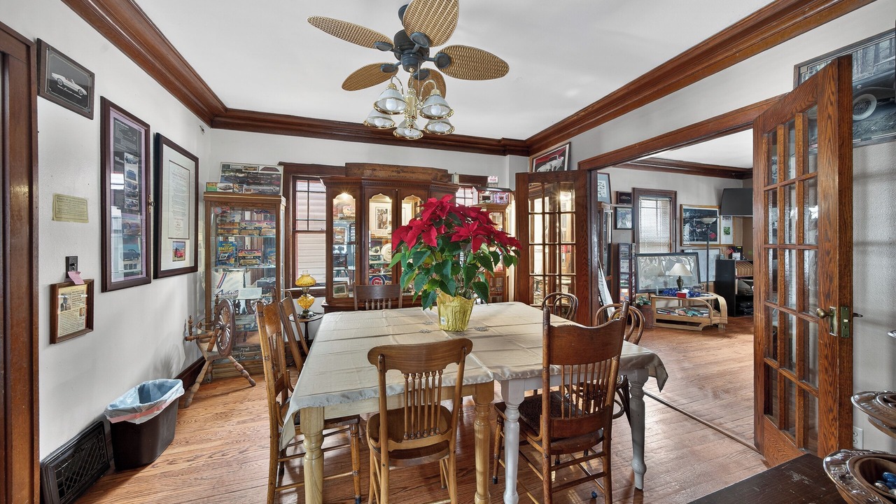 Photo of Livingroom in West Washington