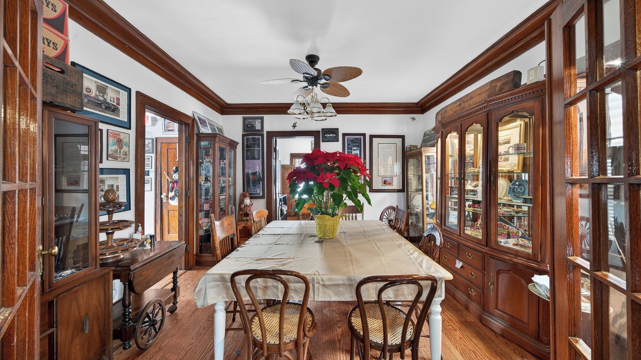 Photo of Livingroom in West Washington