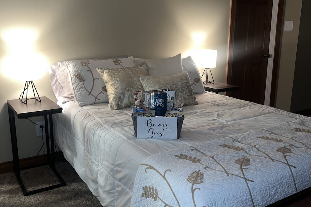Photo of Bedroom in Cedar Lake