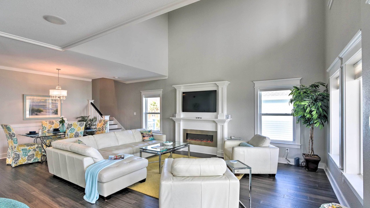 Photo of Livingroom in Terramar Beach