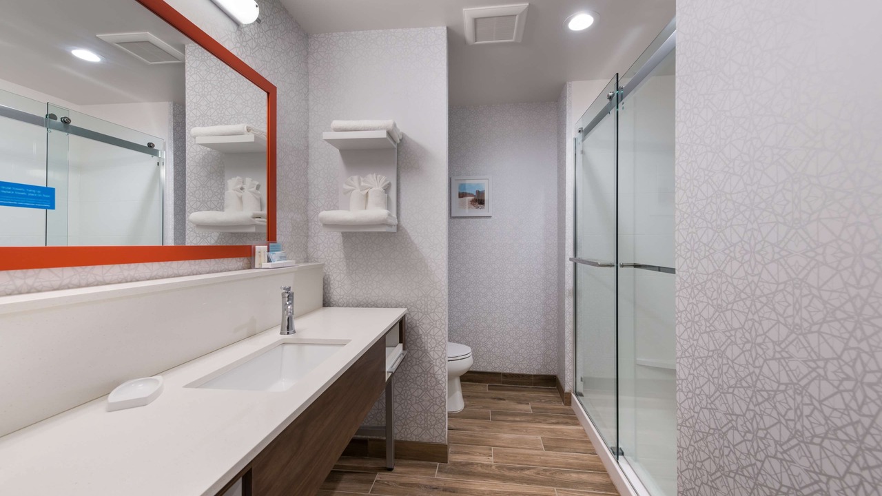Photo of Bathroom in Niles