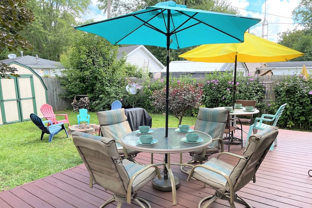 Photo of Patio Balcony in Paw Paw Lake