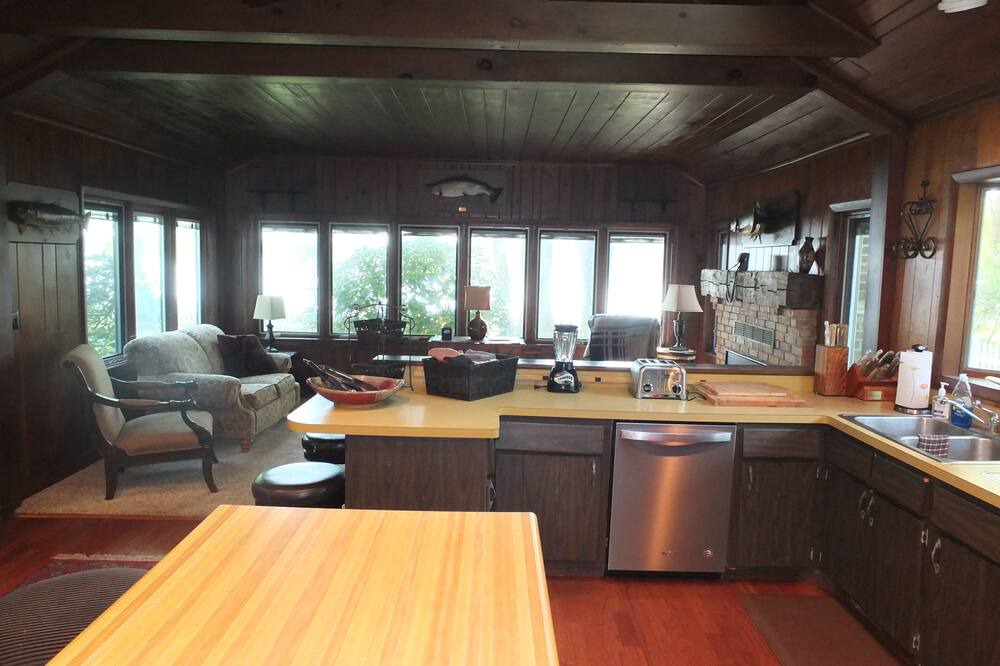 Photo of Kitchen in Sister Lakes
