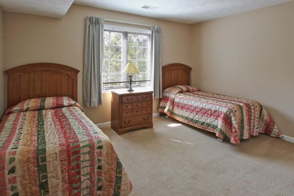 Photo of Bedroom in Cadillac