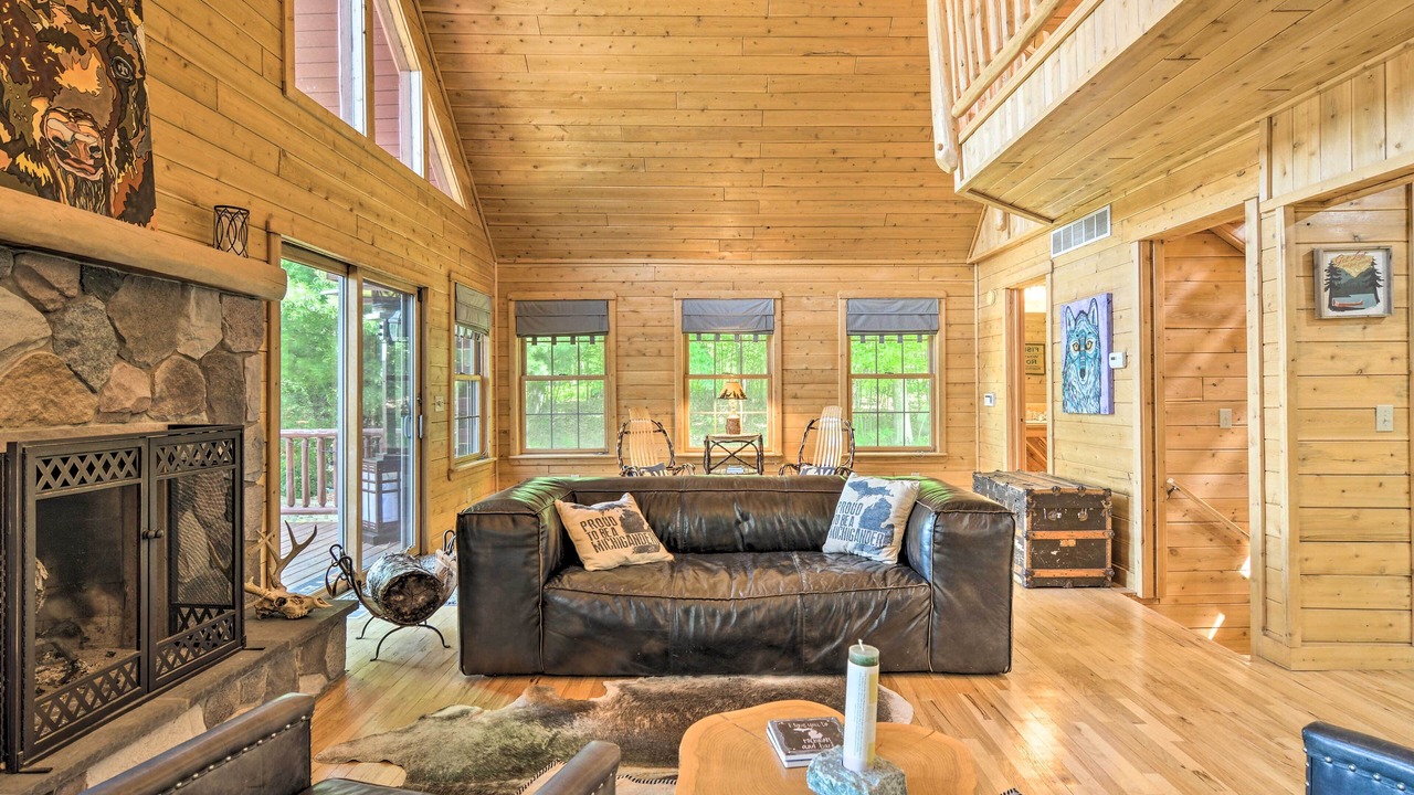 Photo of Livingroom in Coral