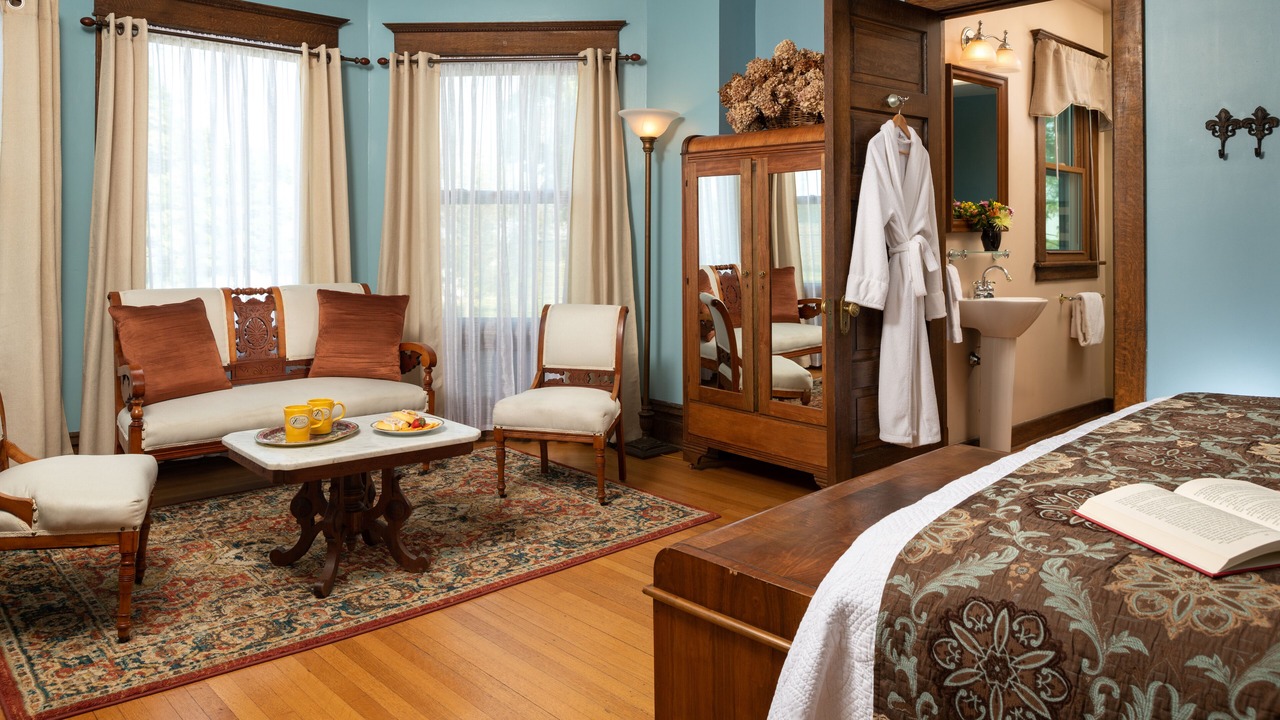 Photo of Bedroom in Allegan