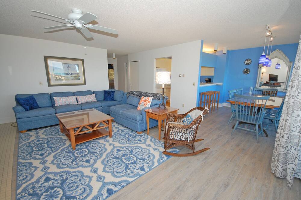 Photo of Livingroom in Glen Arbor