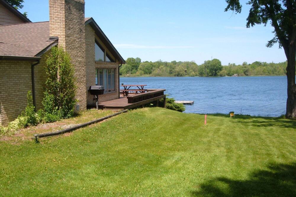 Photo of Outdoor in Rolling Prairie