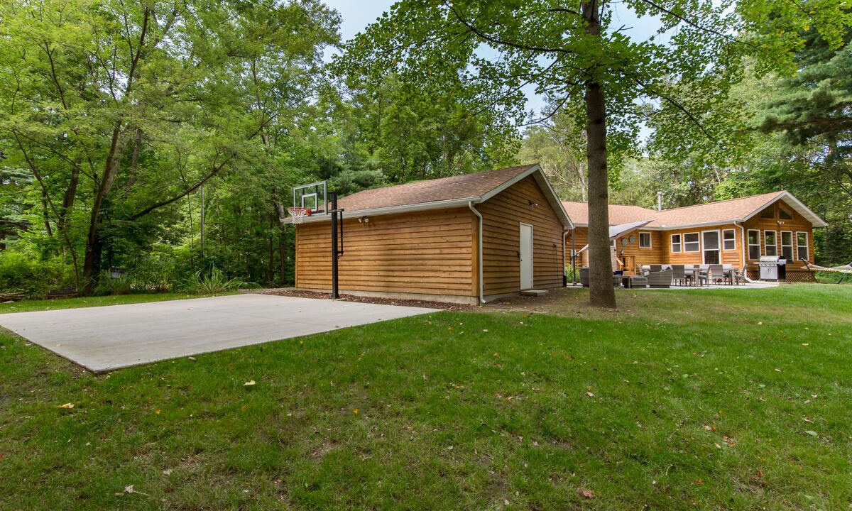 Photo of Outdoor in Harbert
