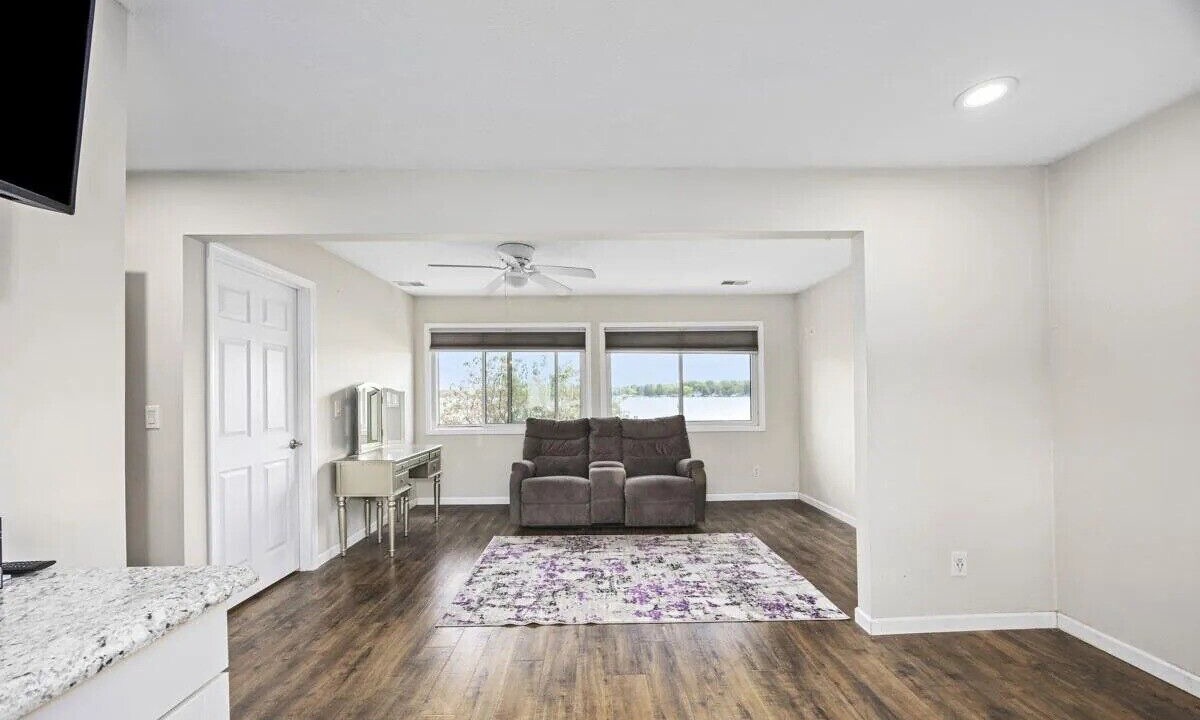 Photo of Livingroom in Lake Odessa