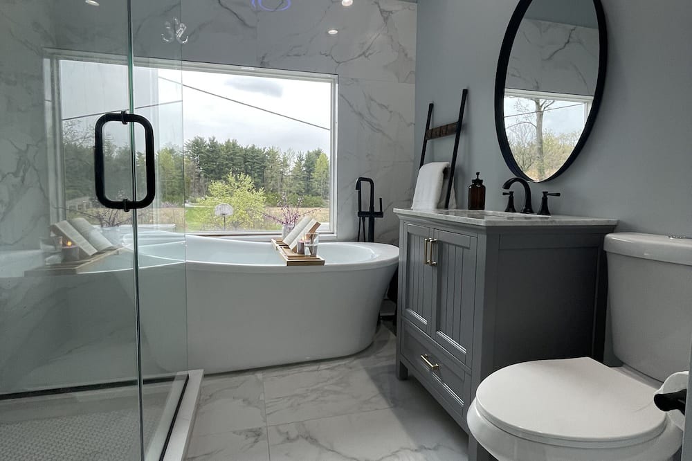 Photo of Bathroom in Bass Lake